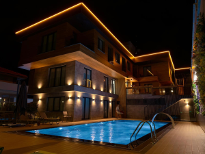 La Miel Suites Adult Hotel